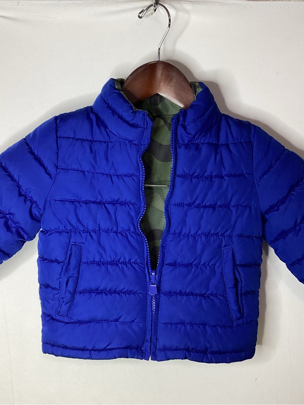 Toddler boy’s GAP Royal Blue/Camo reversible Puffer Jacket